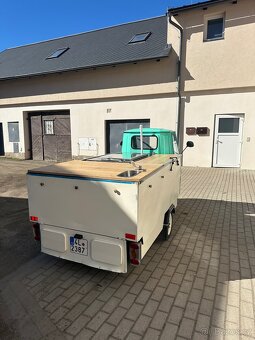 Piaggio Ape 50 – mobilní zmrzlinový stánek - 3