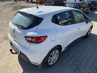 Renault Clio 1.2i rok 2017 najeto 43tis.km - 3
