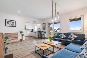 Prodej rodinného domu 94 m2, pozemek 1.027 m2 - 3