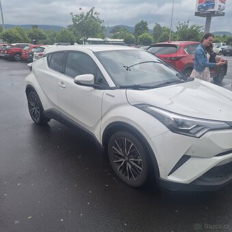 Prodám Toyotu CH-R r.v.2017 - 3
