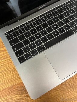 MacBook Pro 13" - 3