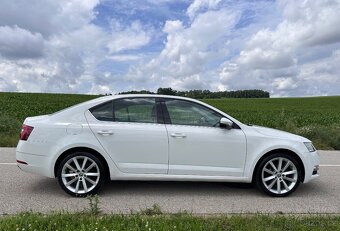 Skoda Octavia 2.0 TDI DSG Style - 3
