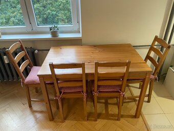 Jídelní stůl a 4 židle - 3
