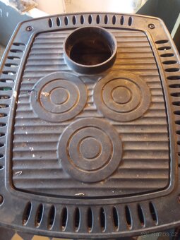 Krbová kamna s možností propojit s radiátory - 3