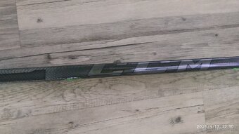 Prodám hokejka CCM - 3