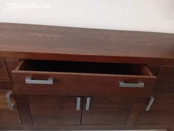 Komoda z masivního dřeva - 3