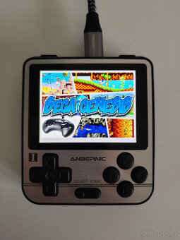 Prodám mini retro herní konzoli ANBERNIC RG280V - 3