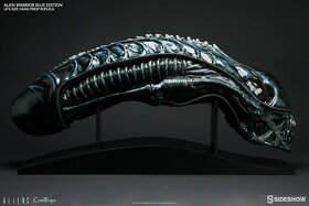 Alien Warrior Blue Edition Life-Size CoolProps - Sideshow - 3