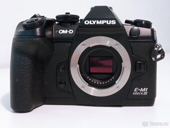 Olympus OM-D E-M1 Mark III - 3