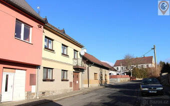 Rodinný dům, dva byty 2+KK a 3+1, s velkou půdou a průjezdem - 3