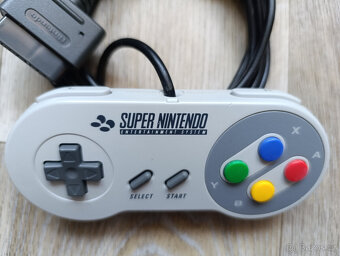 ovladač Super Nintendo (1) - 3