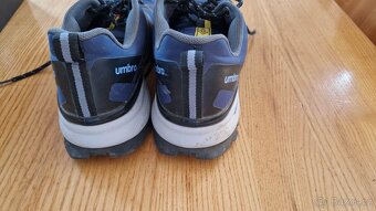 Tenisky/softshellové boty UMBRO vel.: 38 - 3