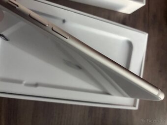 iPhone SE 2022, hvězdně bílý, 128 GB - 3