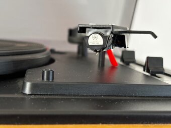 Gramofon Tesla HC 16 - 3
