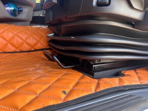 Snížená konzole sedačky - podsedák Scania NG - 3