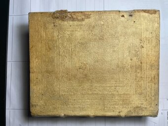 Staré knihy, rok vydání 1677 a 1682 - 3