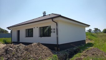Nový nízkoenergetický RD 4+kk v Nových Hradech - 3