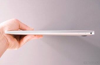 Apple MacBook 12" (A1534) – 8 GB RAM, 256 GB SSD - 3
