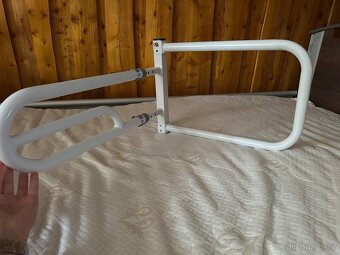 Zdravotní elektrická polohovací postel Hiwin - 3