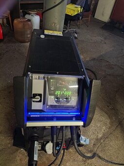 Svářečka EWM Taurus XQ 400 Synergic C W HP R1 5m - 3