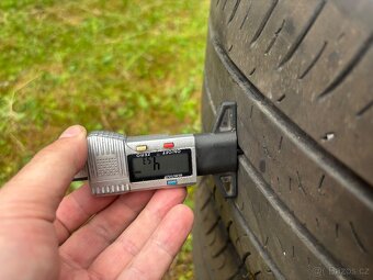 Goodyear Efficient cargo 215/60r17C - 3