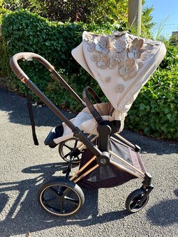 Kočárek Cybex Priam rose gold Simply Flowers - 3