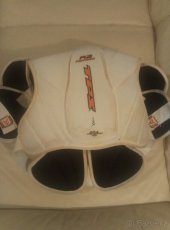 Hokejové chrániče ramen - 3