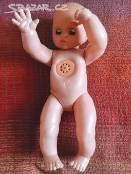 Retro panenka - plačící - 3