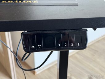 Polohovatelný stůl - 3