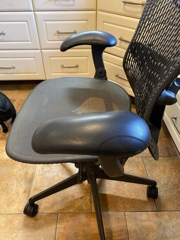 Herman Miller Mirra kancelářská židle - 3