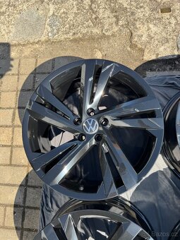ORIGINÁL Alu Volkswagen VALENCIA R19, 5x112 - TOP STAV - 3