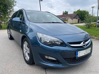 Opel Astra J SPORT TOURER 1.7 CDTI 2012 - 3