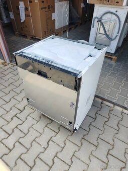 Vestavná 60cm myčka Beko BDIN36535, aut. otvírání, rozbaleno - 3