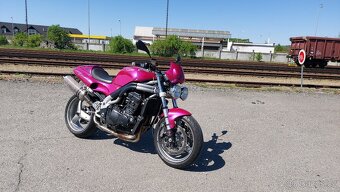 Speed Triple 955i - 3