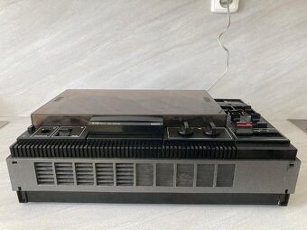Tesla B 730 stereo - 3