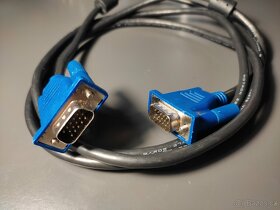 Různé typy kabelů USB A, USB C, DP, HDMI, VGA, DVI atd.. - 3