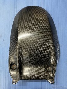 Karbonové díly Aprilia RSV1000R - 3