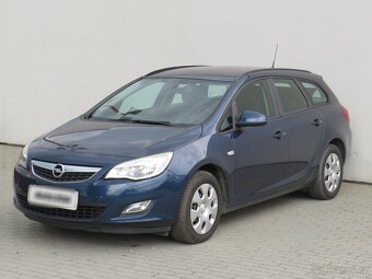 Opel Astra 1.4i , 88 kW benzín, 2011 - 3