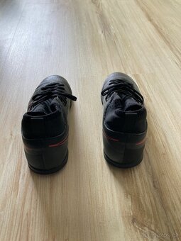 Dětské sálové boty Nike - 3