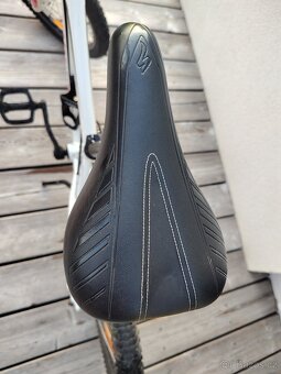 dětské kolo SPECIALIZED HOTROCK 20 - 3