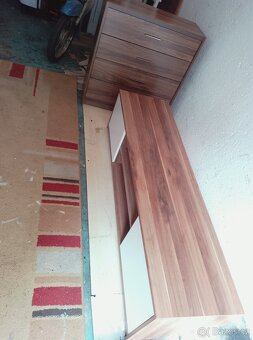 Stolek pod TV - 3