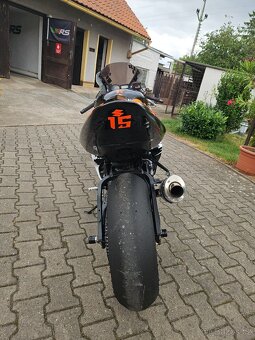 Okruhovka Suzuki GSX-R 750 K4 - 3