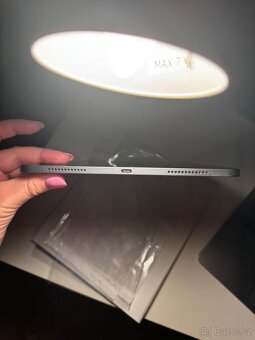 iPad Air 4 generace 2020 na náhradní díly - 3