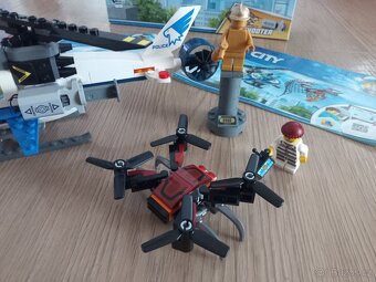 LEGO City 60207 Letecká policie a dron - 3