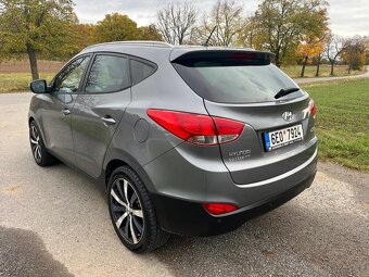 HYUNDAI IX35 1,6GDI 99KW TRIKOLOR 2. MAJITEL BENZÍN - 3