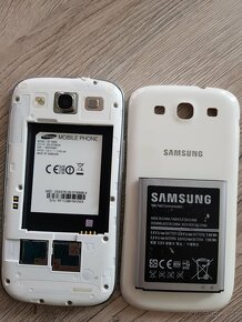 Samsung Galaxy SIII na náhradní díly - 3