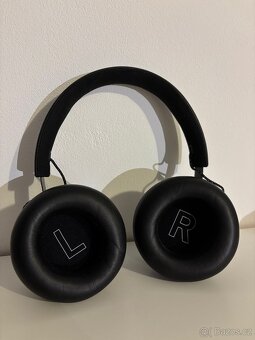 Sluchátka Bang & Olufsen BeoPlay H4 Černé s obalem - 3