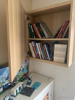 Nástěnná skřínka Besta IKEA - 3