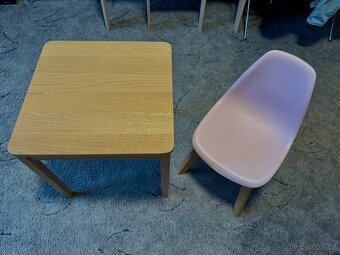 Dětský stoleček s růžovou židlí - 3