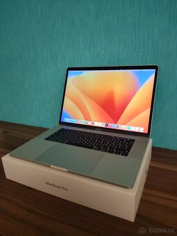 MacBook Pro 15 2017 | i7 • 16GB • 512GB SSD - 3